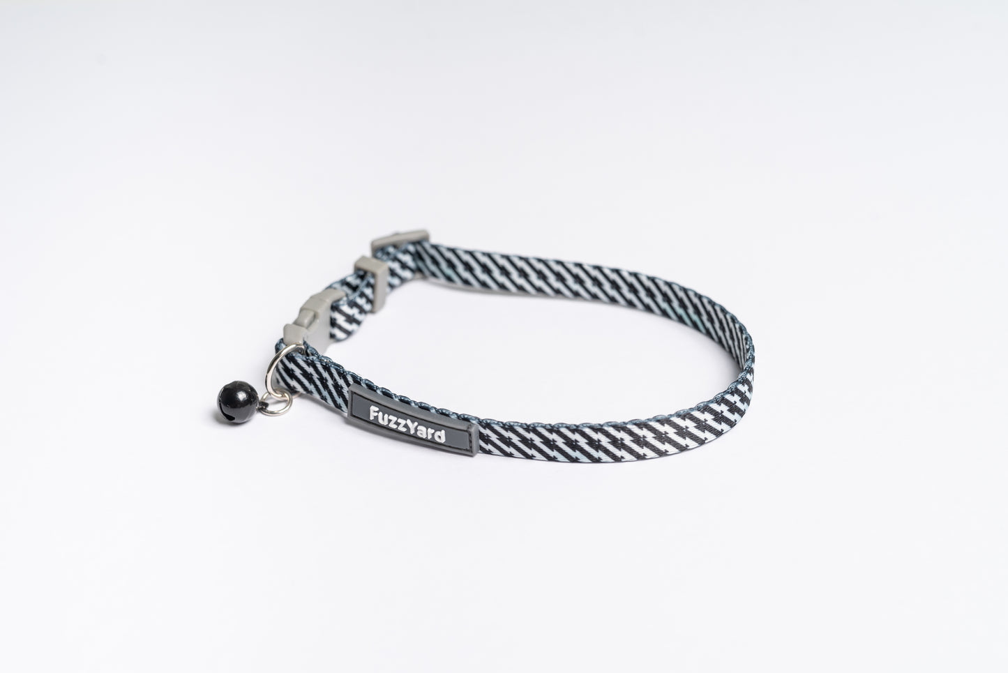 Fuzzyard Collar Gato Hebilla Desprendible Black/White (20-30 Cms.)