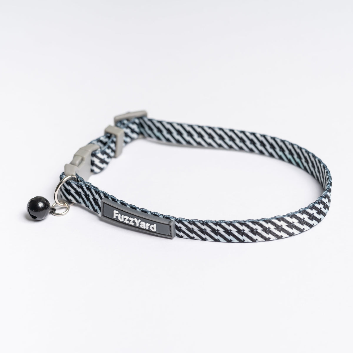 Fuzzyard Collar Gato Hebilla Desprendible Black/White (20-30 Cms.)