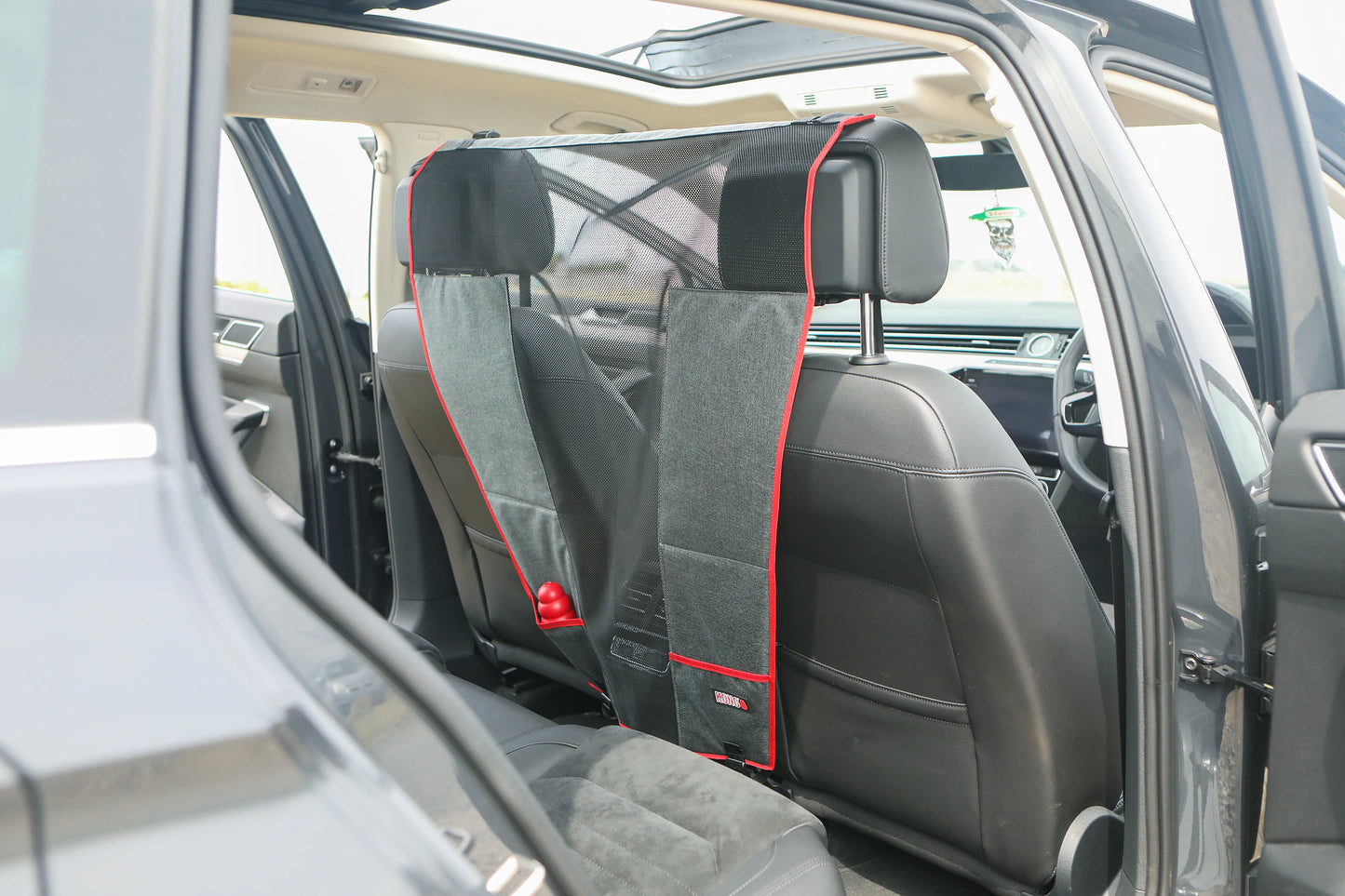 KONG Protective Seat Barrier Barrera para Auto de Perros