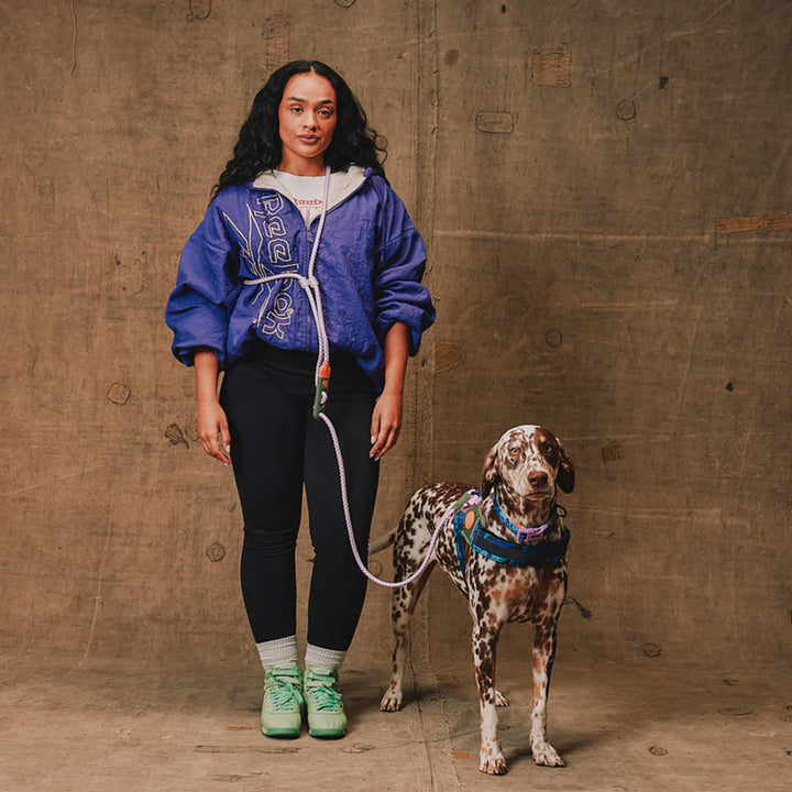 Reebok x Zee Dog Trekk correa manos libres en uso