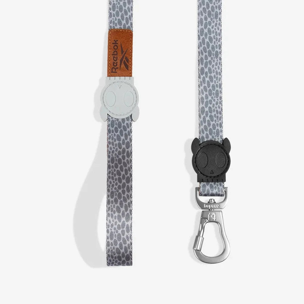 Reebok Suede edición limitada correa para perros vista frontal